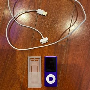 IPOD NANO - 4TH GENERATION - 8GB